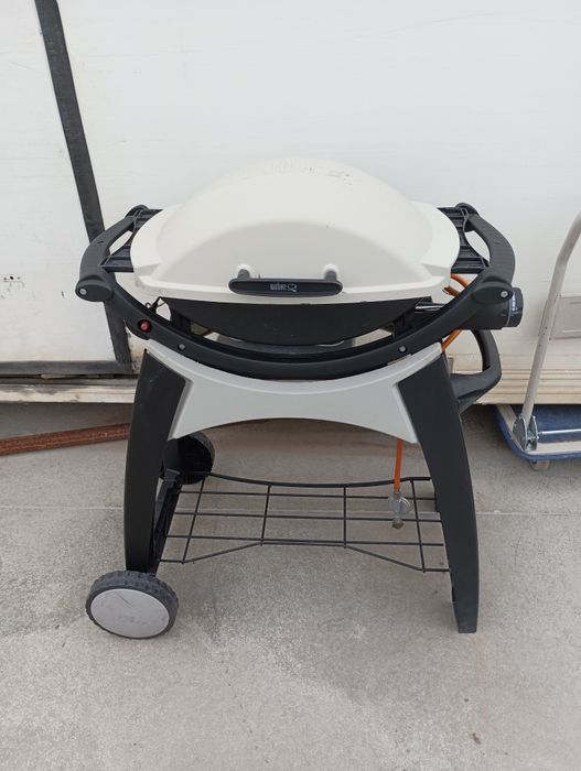 Weber 2000 барбекю на газ