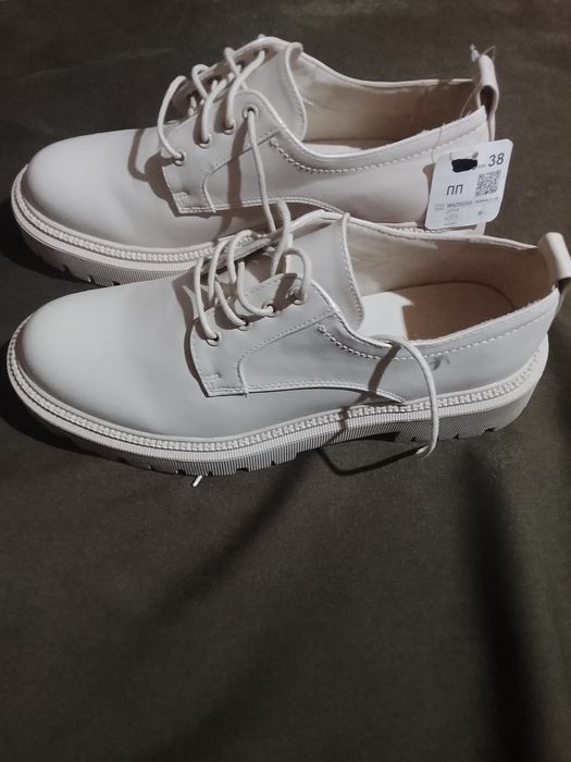 Umuman kiyilmagan chetdan zakas qilingan razmer 38