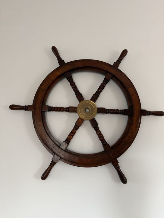 Obiect decorativ lemn