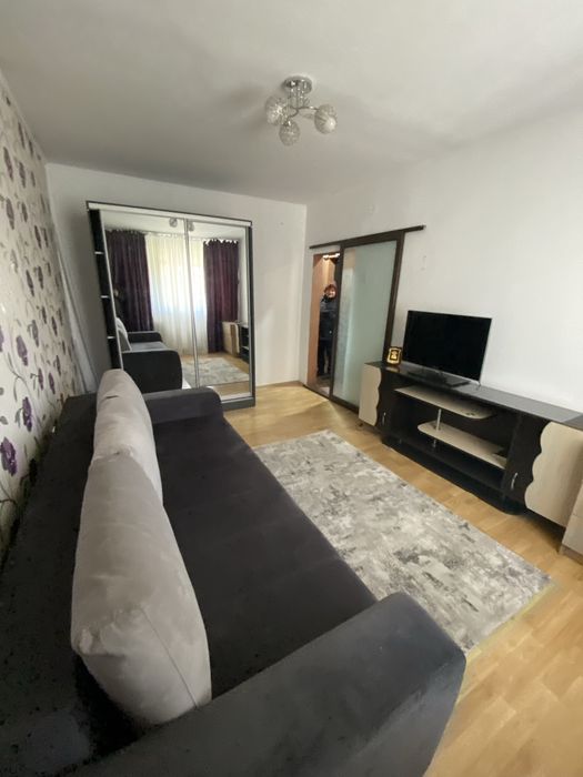 Garsoniera Pitesti Etajul 1  Cu Centrala pret Fix 50.000€