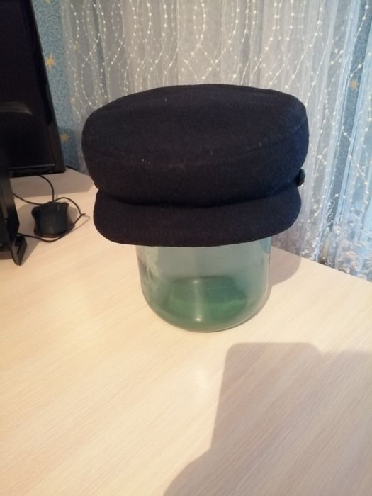 Продам кепку осеннюю