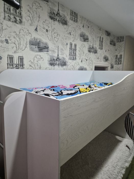 Продам двухярусную кровать