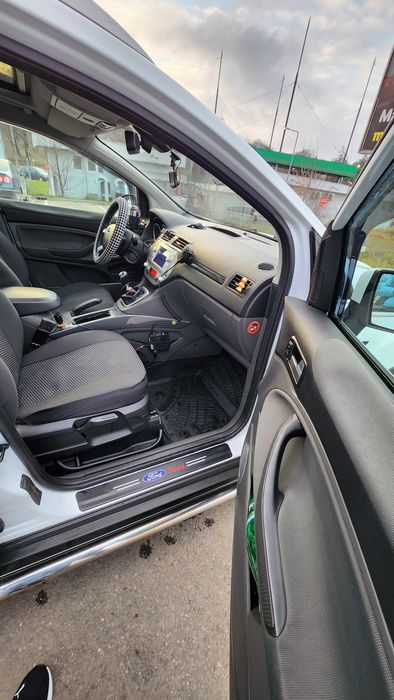 Ford kuga 2012 manuală