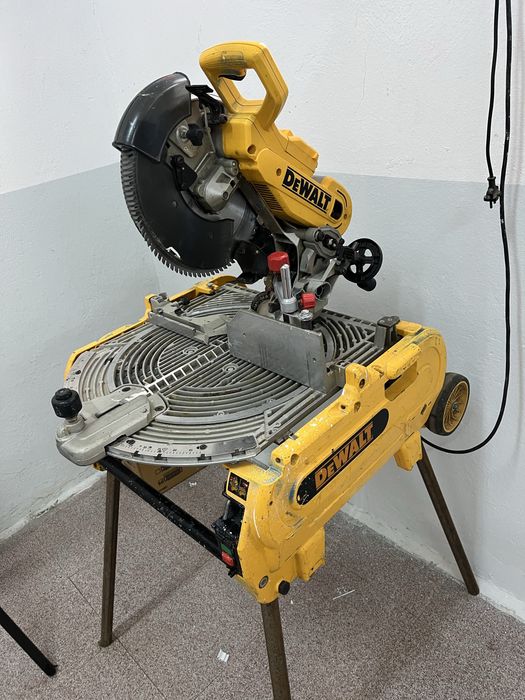 Dewalt D2710 Потапящ циркуляр 2/1 2000w