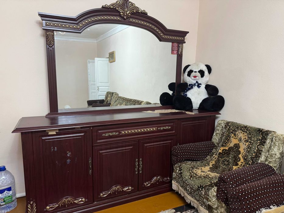 Комод коричневый цвет (Komod jigar rangli)