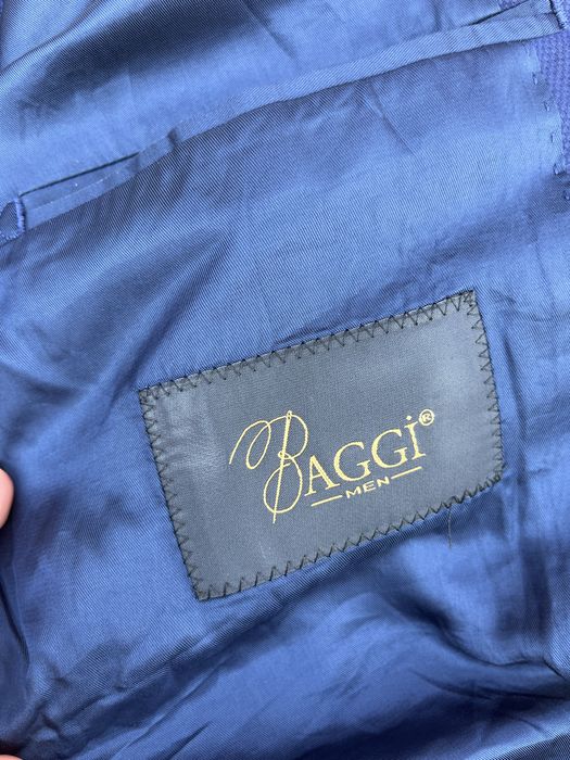 Costum barbati maximus