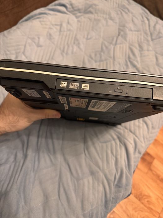Продаю ноутбук TOSHIBA