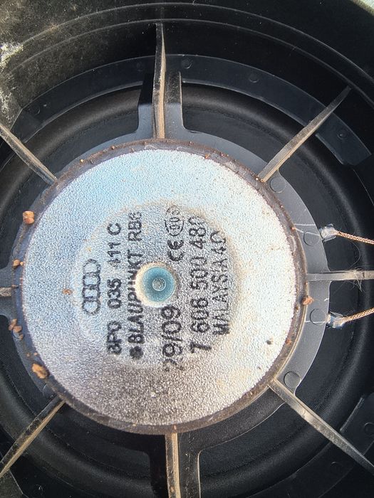 Буфер с тонколони blaupunkt за Ауди А3 8П - 4 врати
