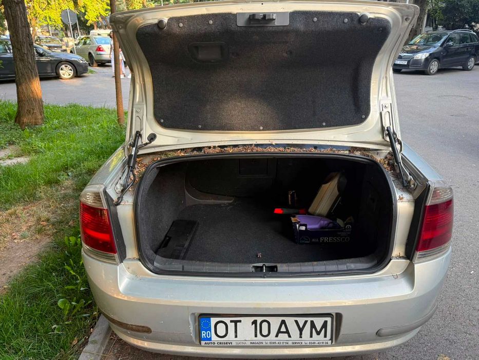 Vand Opel Vectra C 1.9 diesel