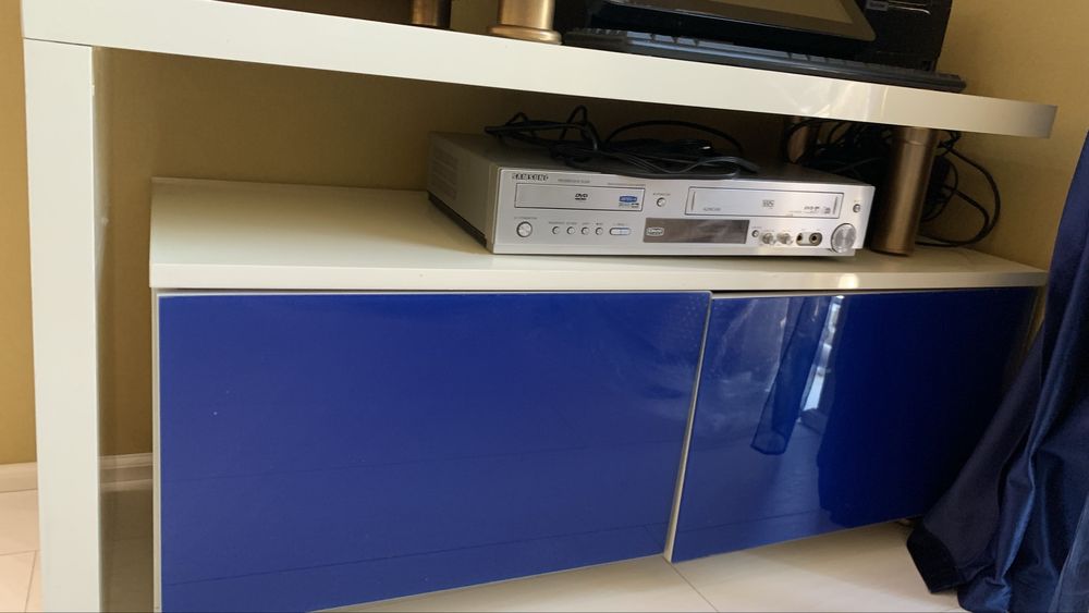 Продам тумбы и журнальный столик