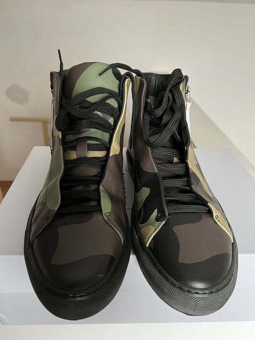 Sneakers Moschino Couture