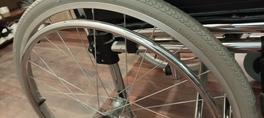 Коляска инвалидная