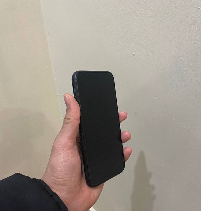 айфон 11 64гб срочно