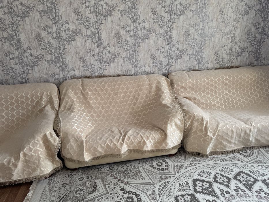 Продам Диван тройку