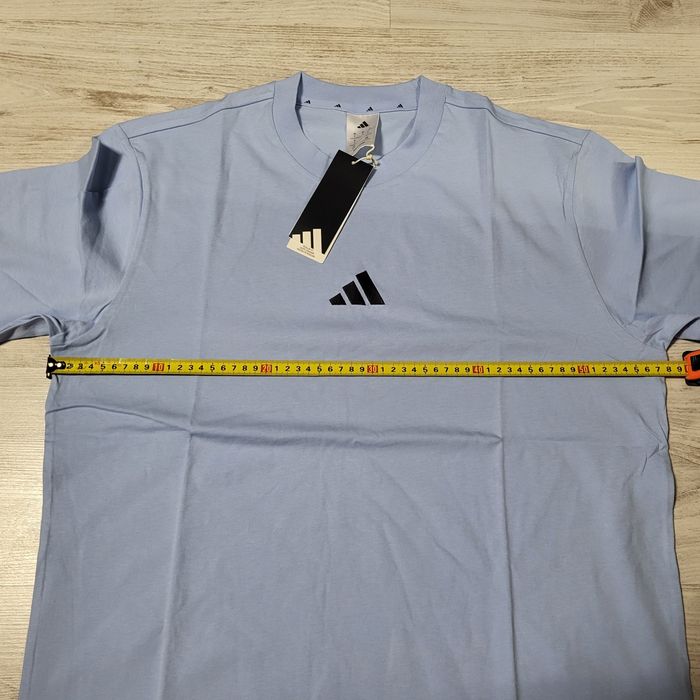 Tricou Adidas, mărime L, nou cu etichetă