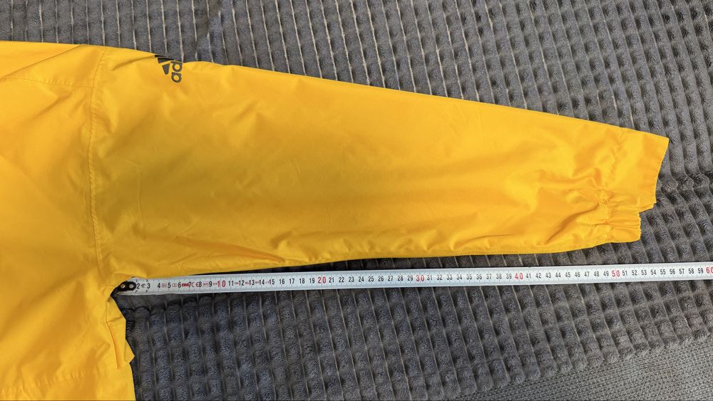 Jachetă Adidas Climaproof mărimea M