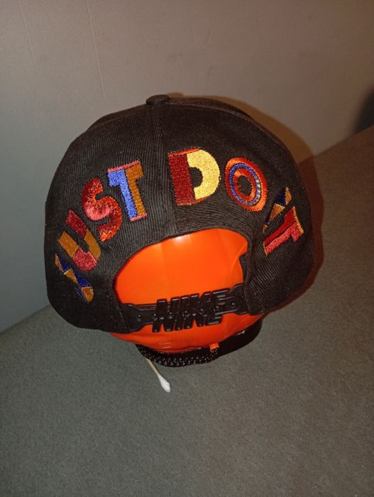 Шапка на найк от 80'