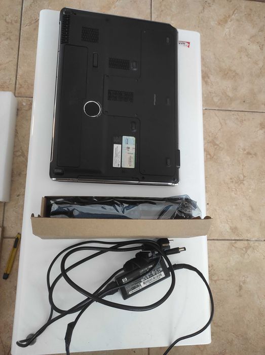 HP Pavilion DV7 Display 17,1.  Tableta I Pad 1 DEFECTE ptr. Piese!