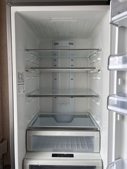 Продам холодильник Samsung