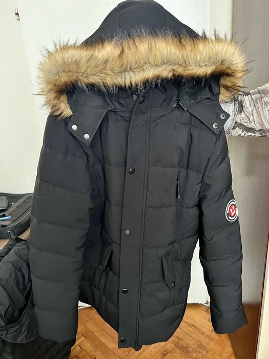 Мъжко зимно яке с качулка и пух - черно (L)