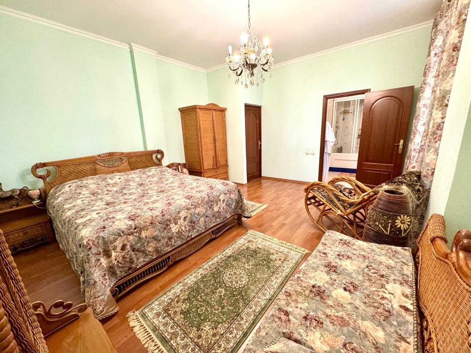 4-к Продам в центре!  Кенесары/Сарыарка