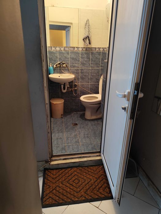 Продава се Тристаен апартамент в Пловдив, Кършияка - 80 кв.м за 4 €/кв.м - Снимка #9