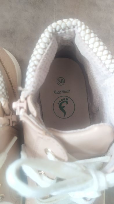 Кожени кецове 38номер-бледорозови