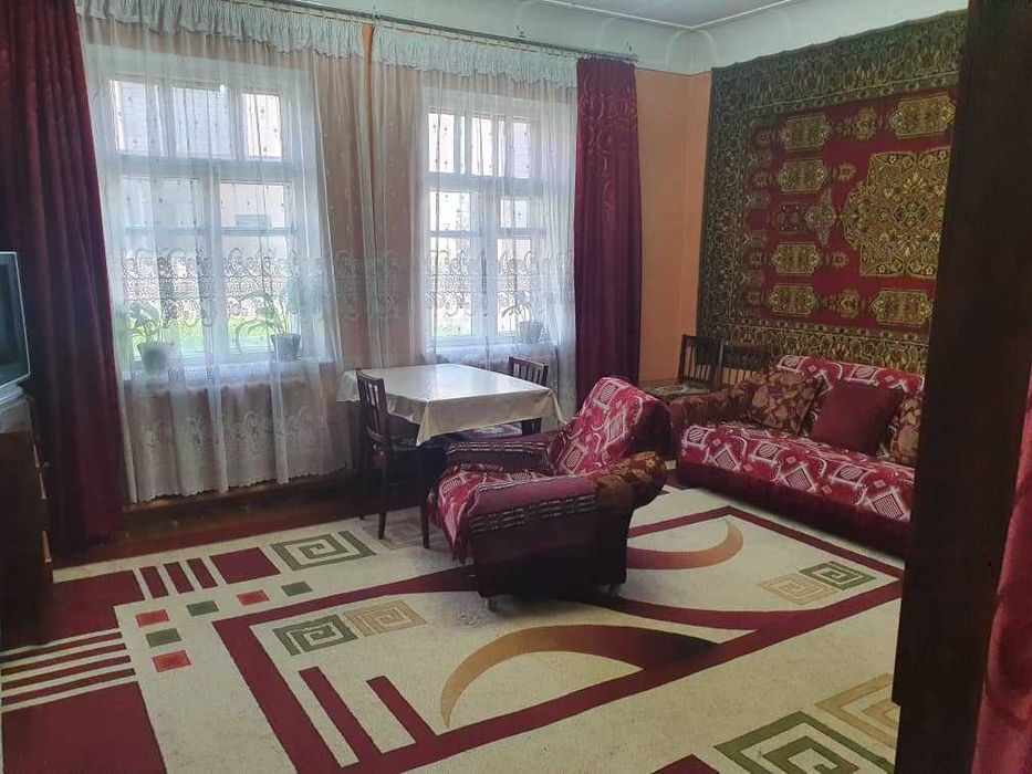 Продаётся дом, 4 комнаты + утеплённая веранда, участок 4 сотки.