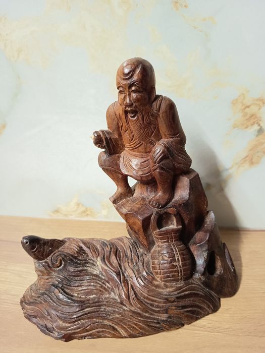 Дърворезба от Виетнам