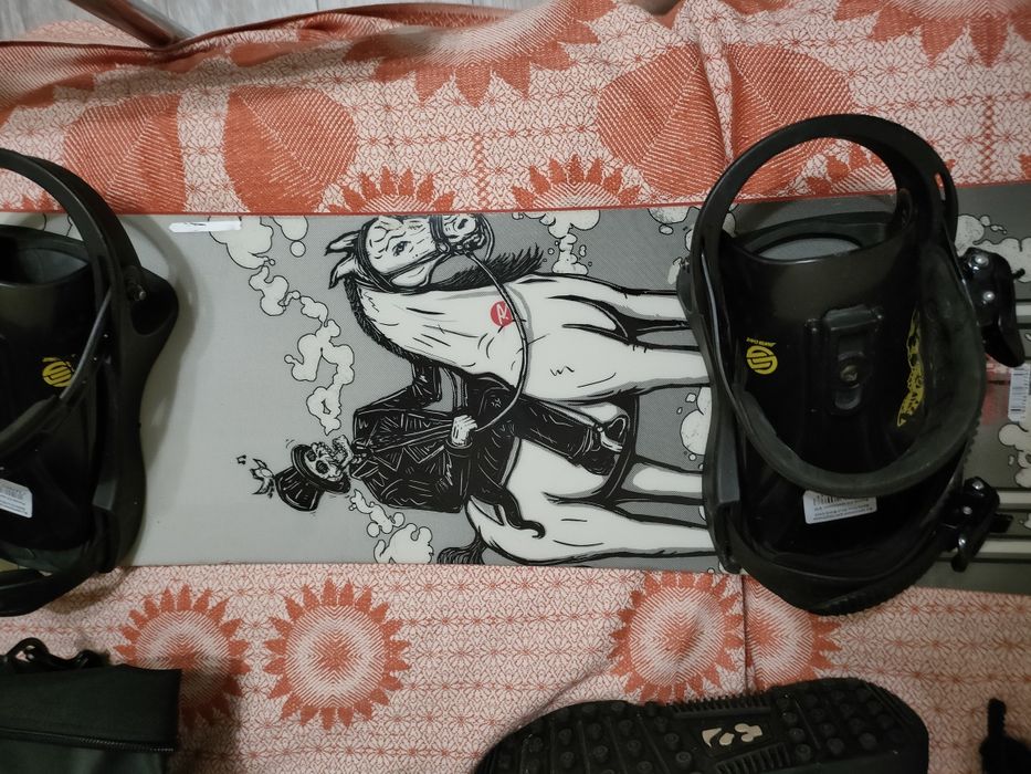 Сноуборд комплект крепление ботинки шлем чехол