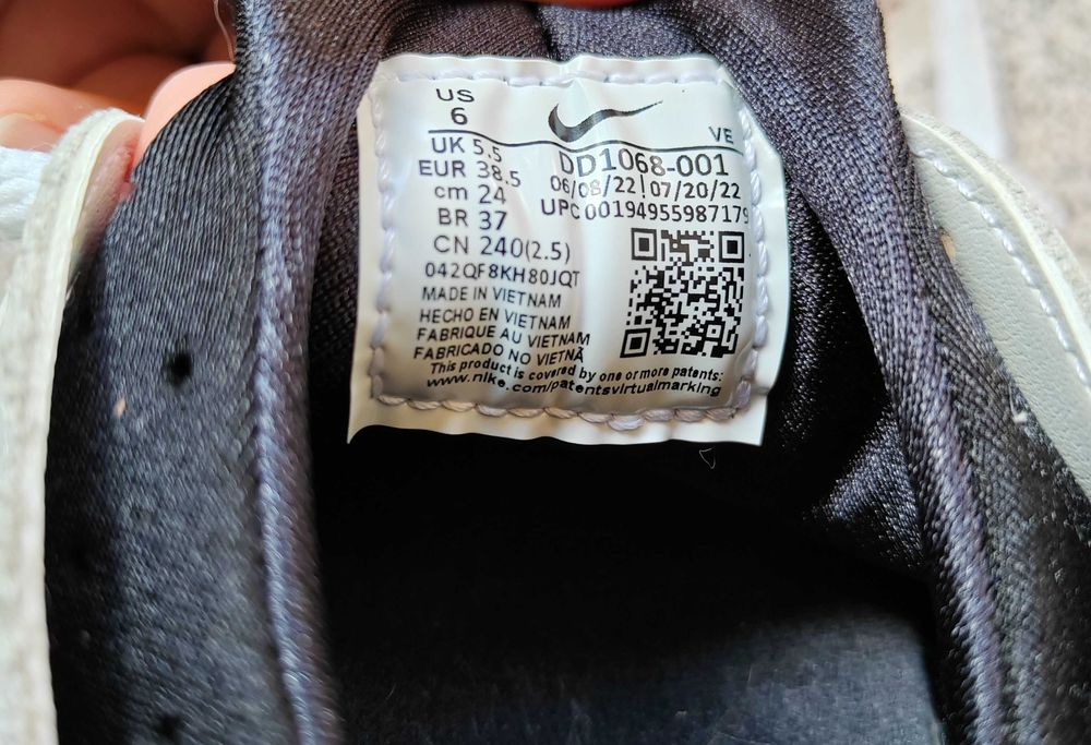 Nike Air Huarache
Black/ White-Black