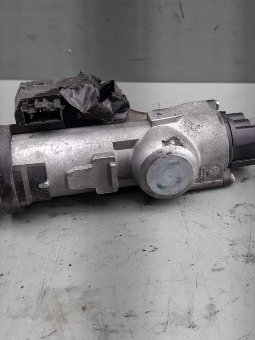 Contact cu cheie 28590 C9918 Nissan Almera 2002 1.5 MT (98 hp)
