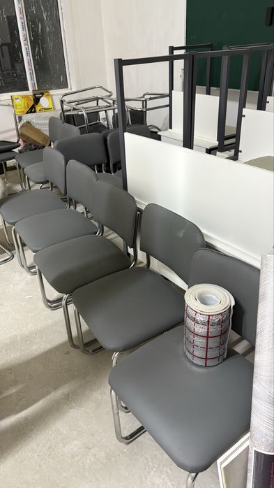 Ofis mebellari resepshn stol va stullar sotiladi