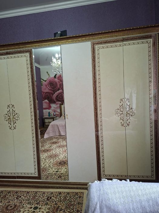 Спальный гарнитур