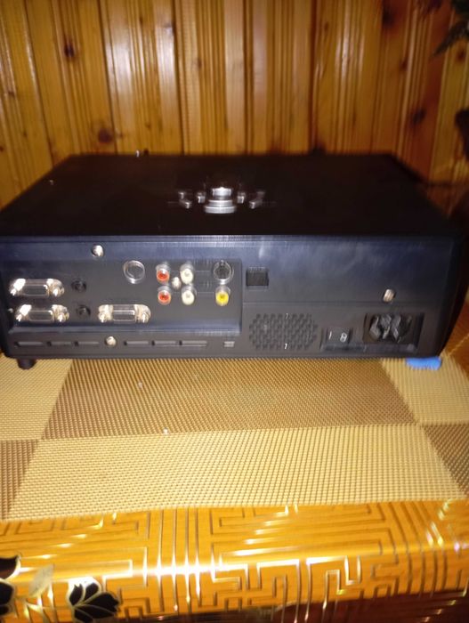 Videoproiector Toshiba TDP-T45