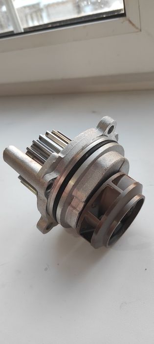 Помпа DOLZ A185 для авто новая