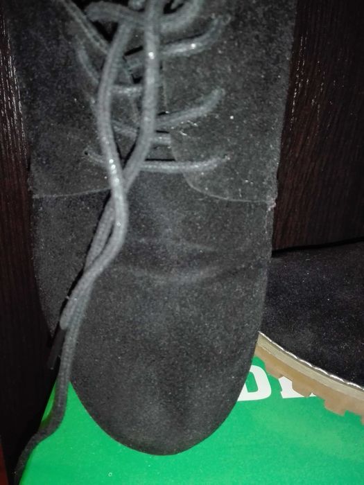 Продам ботиночки на девочку 35-36