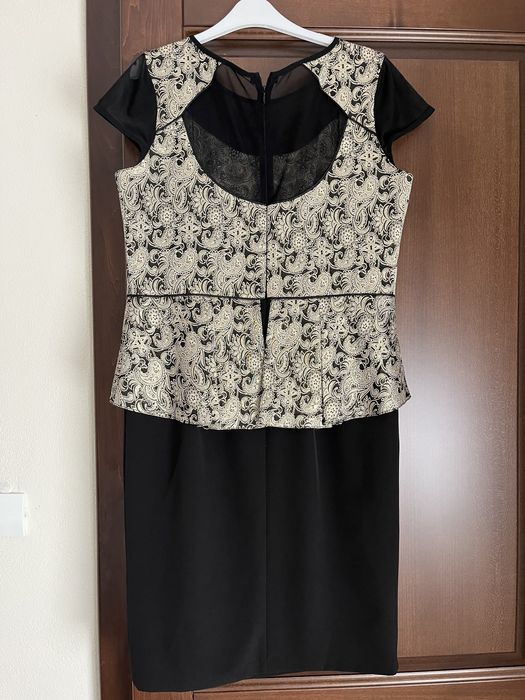 Rochie ocazie mar 46, negru/auriu