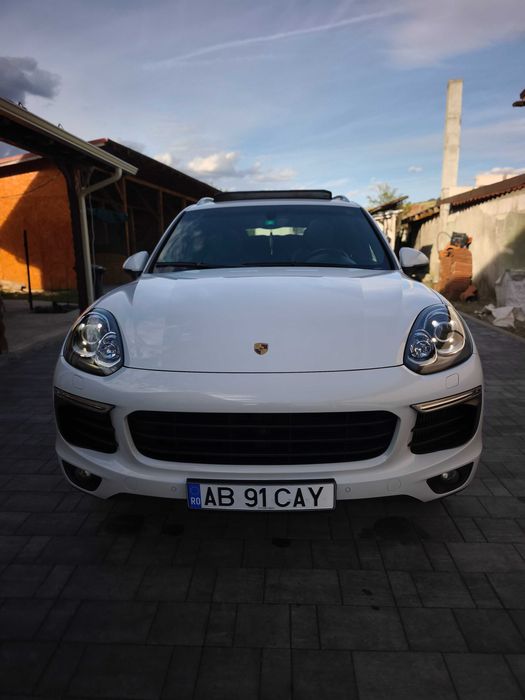 Porsche Cayenne 2016 Întreținut