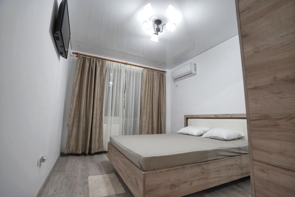 Garsoniera de inchiriat str Crinului