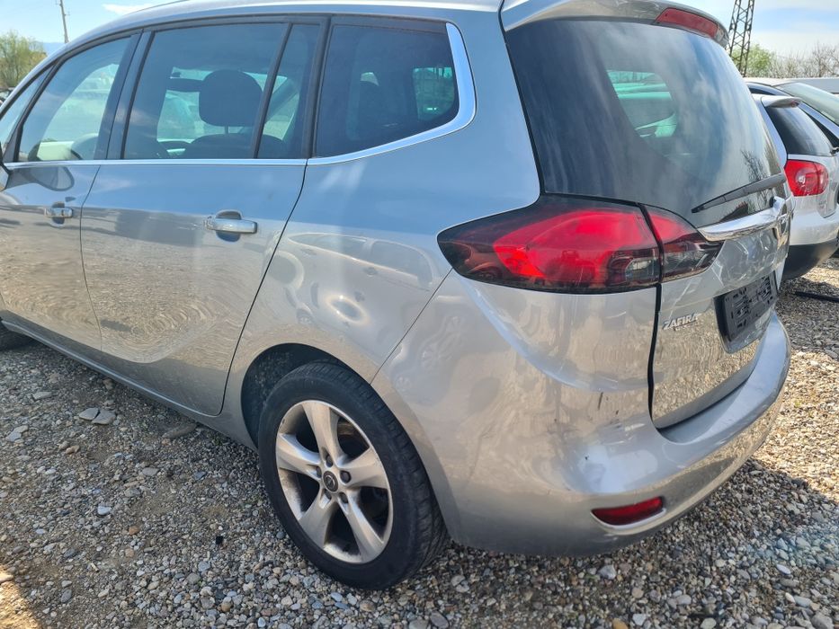 Opel zafira 1.6-150ks- turbo metan