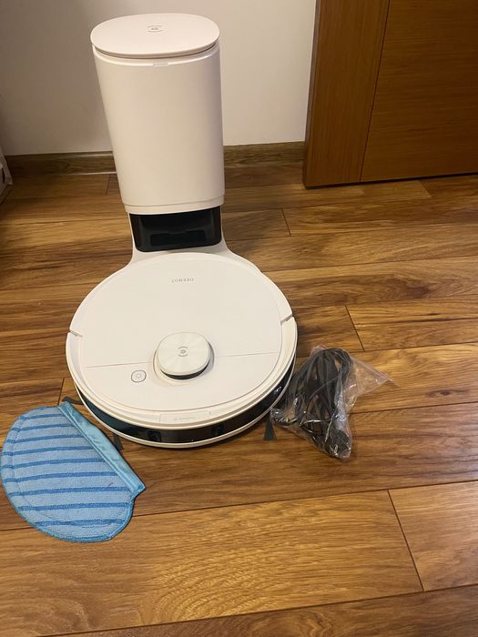 ЧИСТО НОВА Продавам робот прахосмукачка