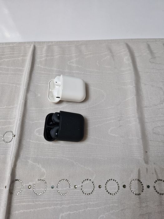 Căști wireless universale