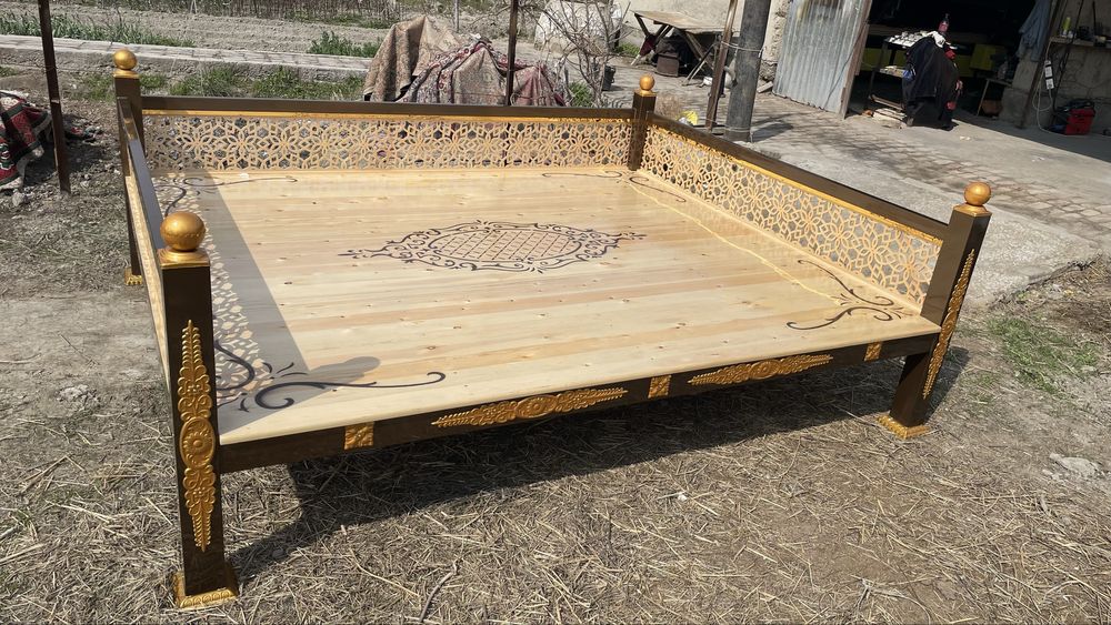 Крават сотилади ишлаб чикарувчидан