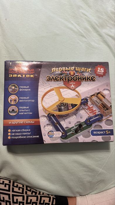 Электронный конструктор Знаток 15 схем