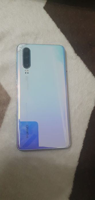 Vând huawei p30 funcționează perfect
