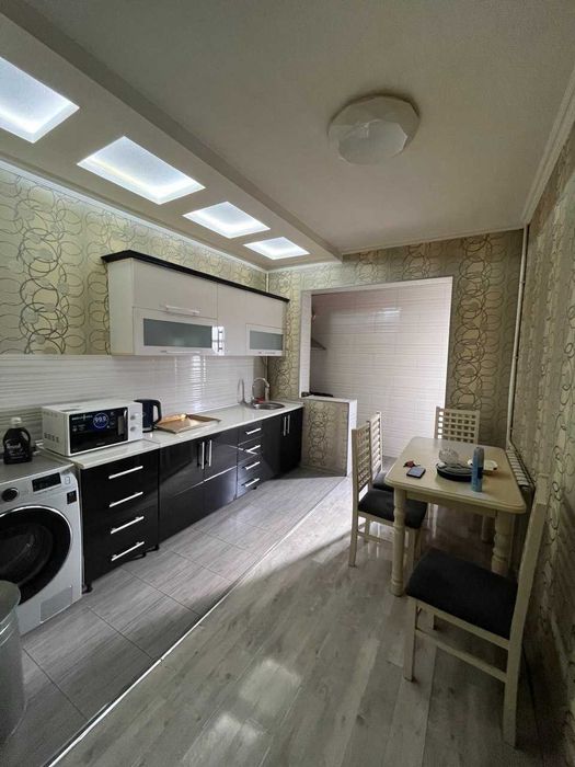 продаётся квартира 2/4/9 в Шайхонтахурском районе Самарканд Дарвоза ER