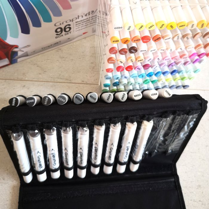 Комплект двувърхи алкохолни маркери Graph'it BRUSH 96 + още 20 цвята