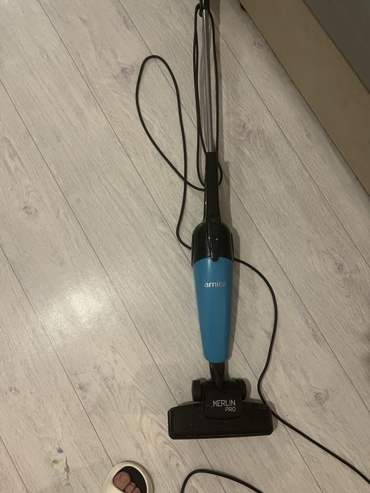 Продаю пылесосы за 10 000 отдам