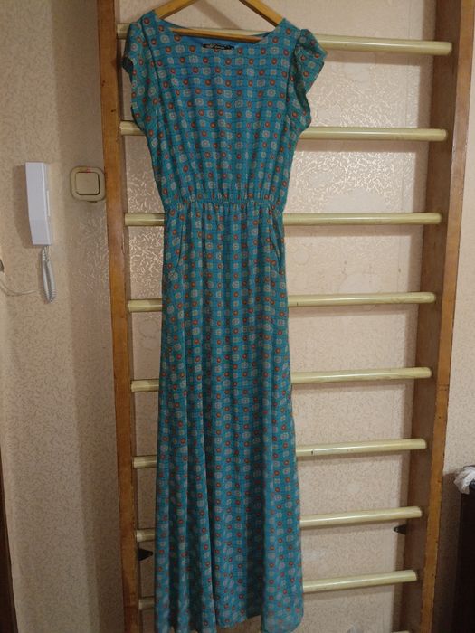 Продам женскую одежду